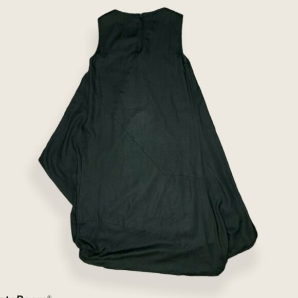 Asymmetric draped dress - Picture 7 of 8